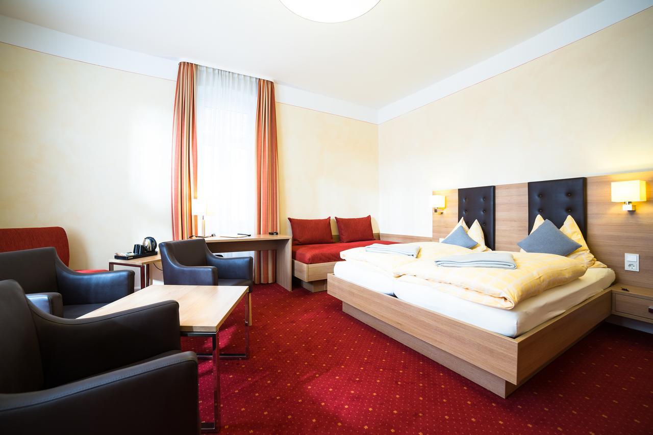 Hotel-Pension Berger Хайдельберг Экстерьер фото